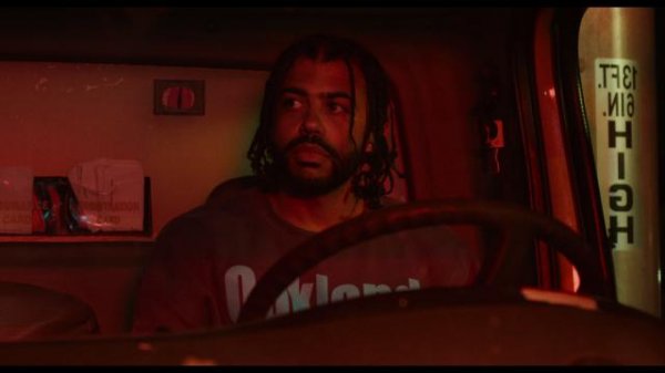 盲点 Blindspotting.2018.1080p.BluRay.REMUX.AVC.TrueHD.7.1.Atmos-FGT 27.20GB-3.png