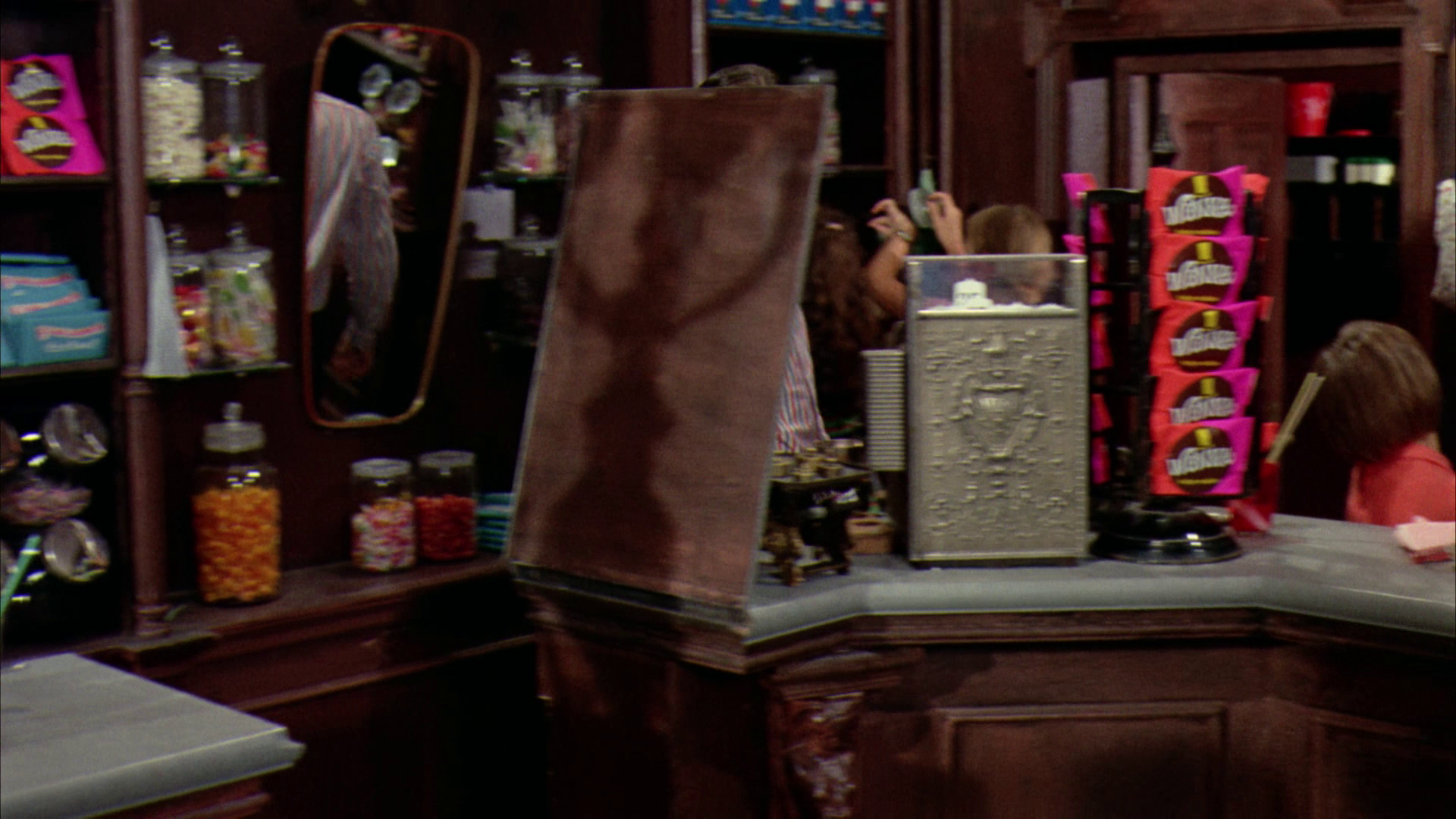 欢乐糖果屋/查理和巧克力工场 Willy.Wonka.and.the.Chocolate.Factory.1971.1080p.BluRay.x264.DD5.1-FGT 12.02GB-2.jpg